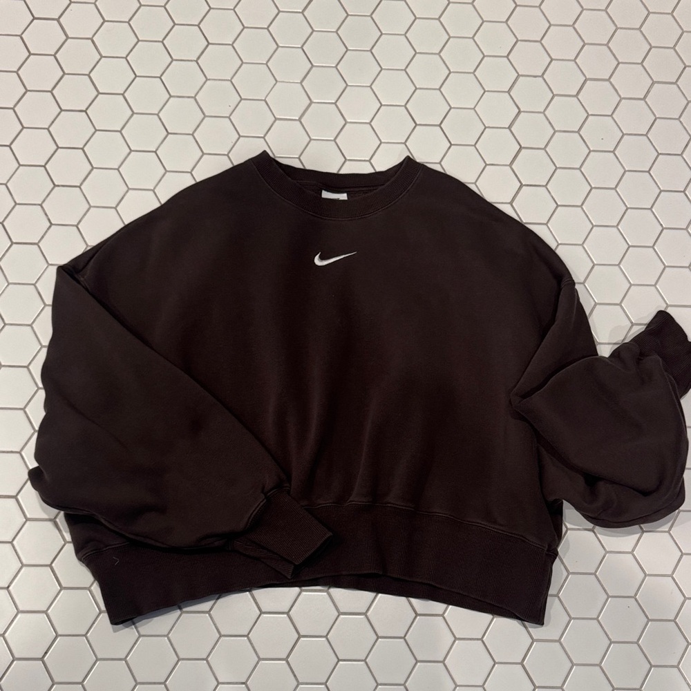 Nike Women's Dark Brown Crew Neck Sweatshirt